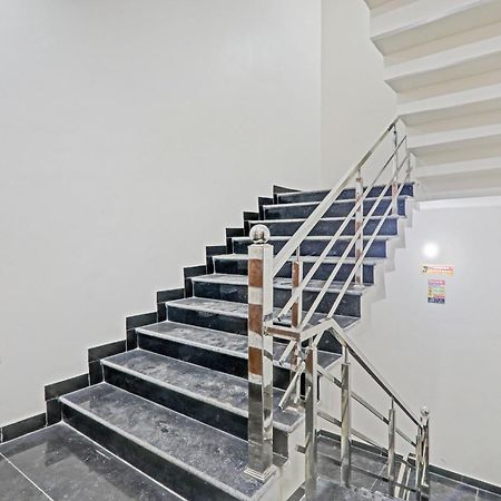 Townhouse P.S.Palace Near Amausi Metro Station Lucknow Zewnętrze zdjęcie