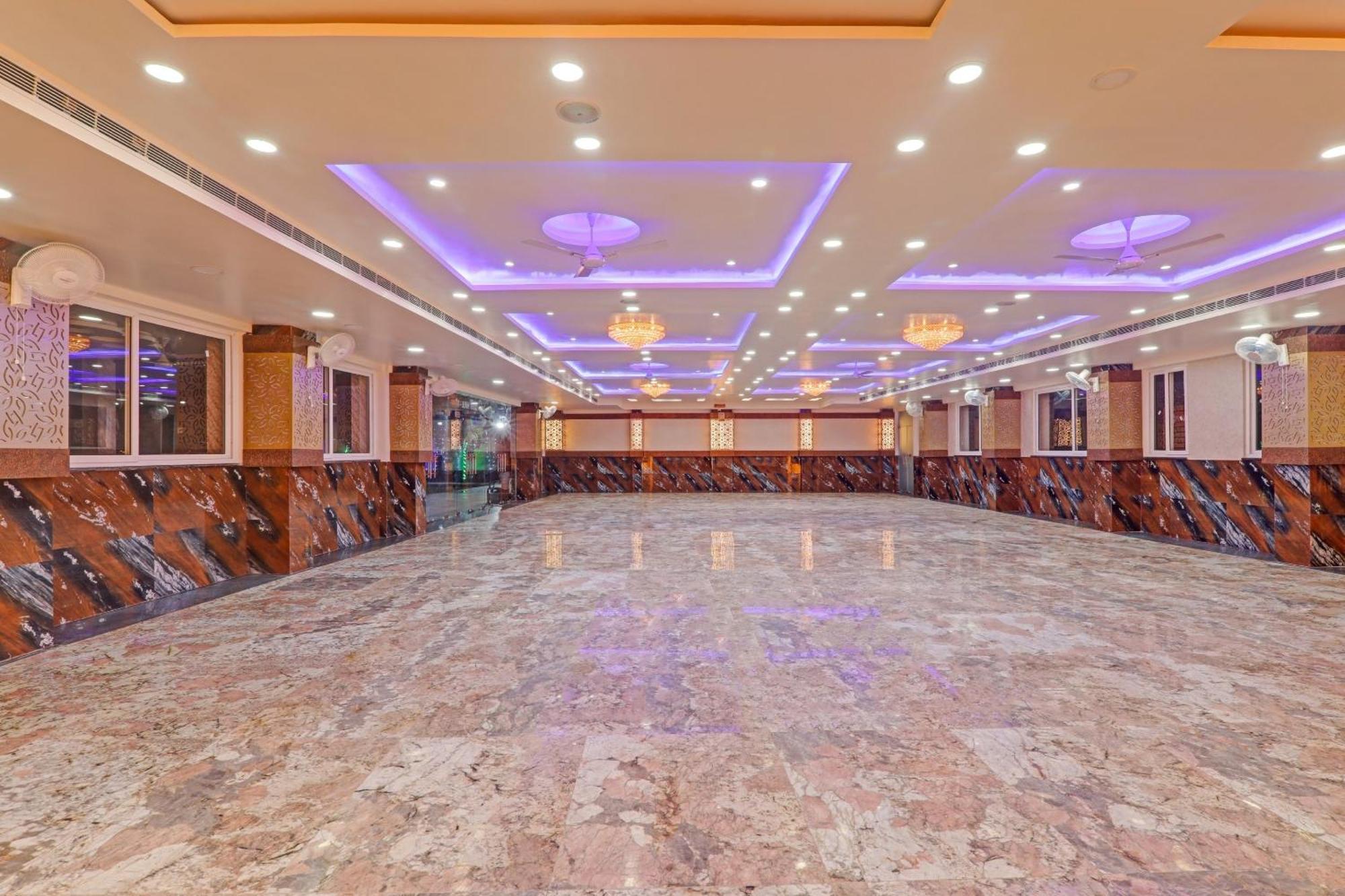 Townhouse P.S.Palace Near Amausi Metro Station Lucknow Zewnętrze zdjęcie
