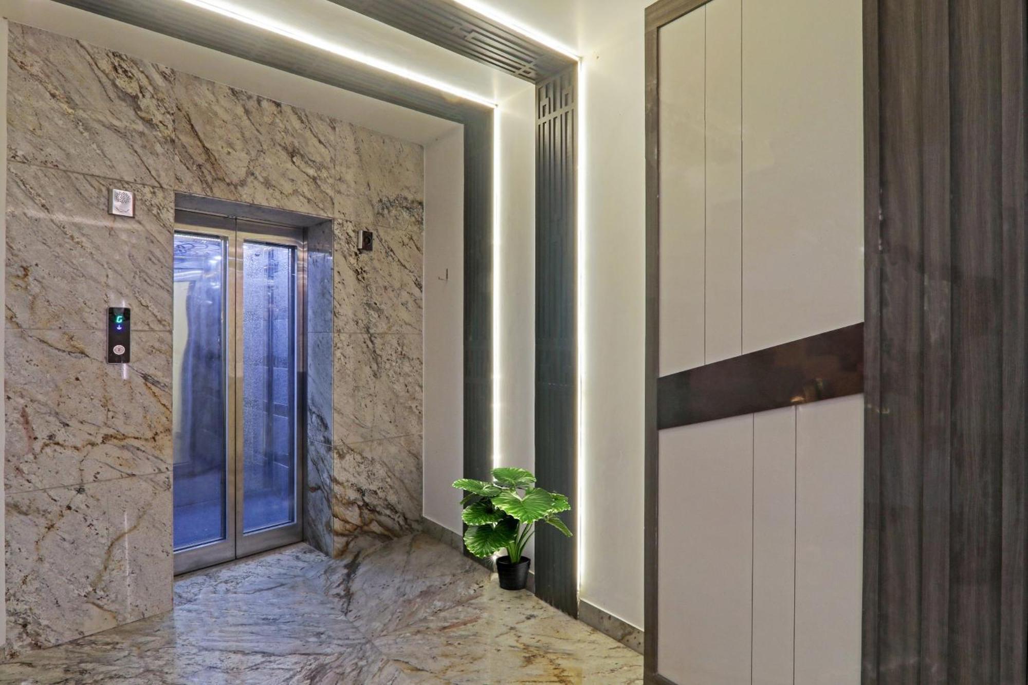Townhouse P.S.Palace Near Amausi Metro Station Lucknow Zewnętrze zdjęcie